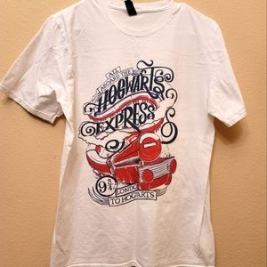Harry Potter Hogwarts Express t-shirt. Mens medium. EUC.